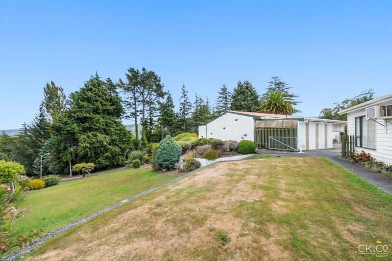 Photo of property in 42 Norana Road, Maoribank, Upper Hutt, 5018