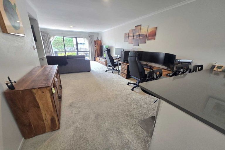 Photo of property in St Claire Village, 80/172 Mcleod Road, Te Atatu South, Auckland, 0610