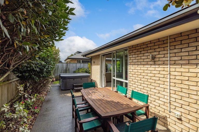 Photo of property in 3a Annies Lane, Aidanfield, Christchurch, 8025