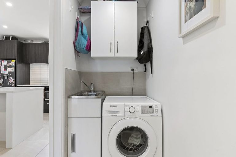 Photo of property in 49 Koura Drive, Red Beach, 0932