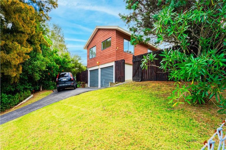Photo of property in 18 Shadon Place, Stanmore Bay, Whangaparaoa, 0932