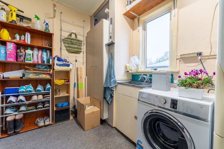 Photo of property in 9 Moorhouse Street, Waimate, 7924