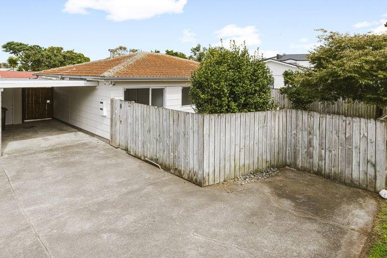 Photo of property in 2/21 Harper Street, Papakura, 2110