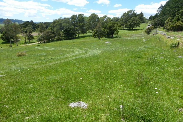 Photo of property in 112 Mountain View Road, Hikurangi, 0114