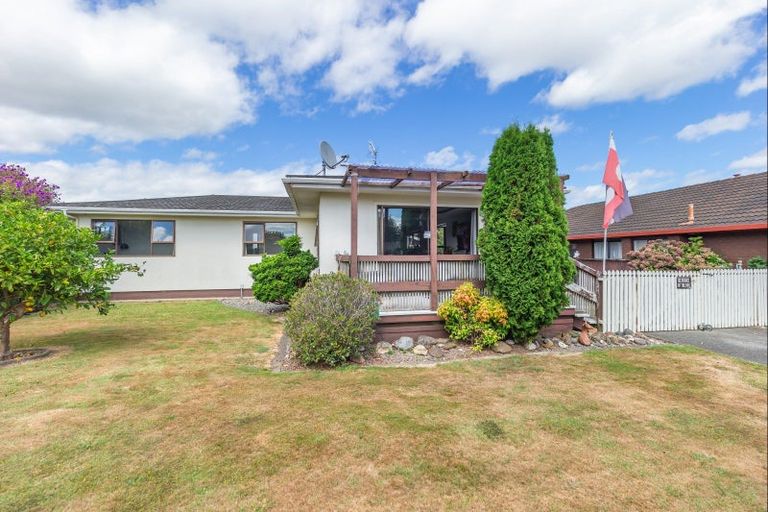 Photo of property in 10 Martin Harvey Street, Levin, 5510