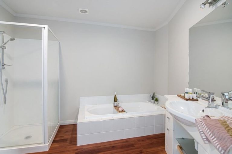 Photo of property in 15 Heemskerck Place, Britannia Heights, Nelson, 7010