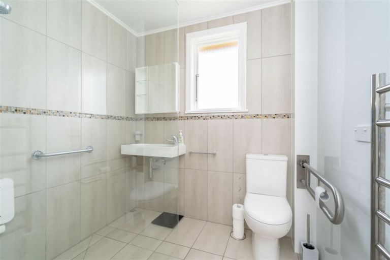 Photo of property in 114 Cockerell Street, Brockville, Dunedin, 9011