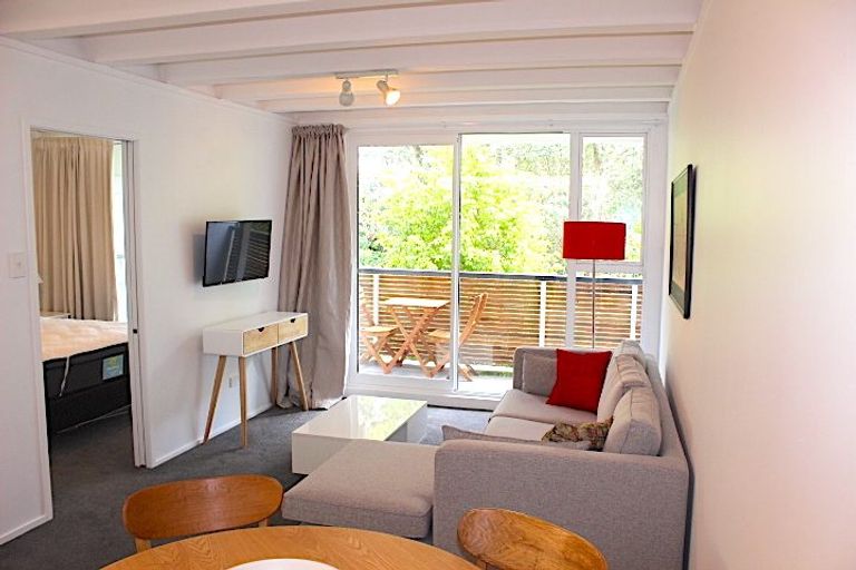 Photo of property in 3/73 Princes Street, Northcote Point, Auckland, 0627