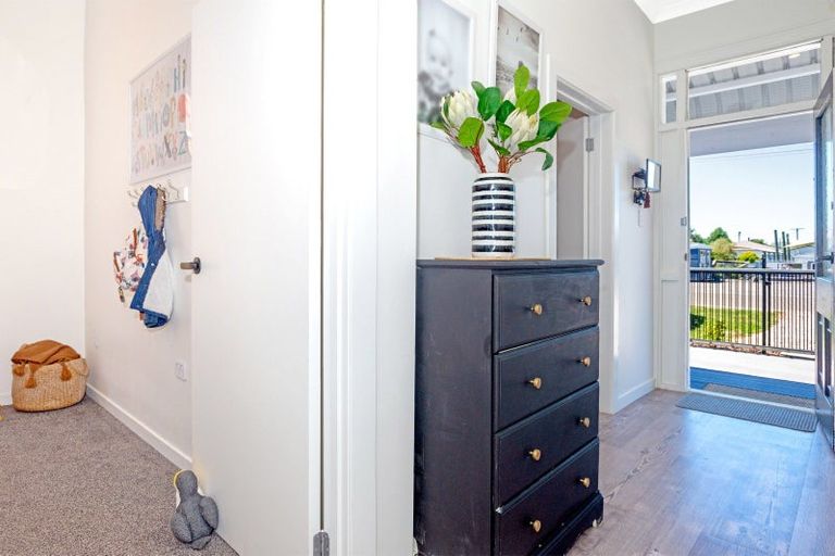 Photo of property in 21 Wellington Street, Te Hapara, Gisborne, 4010