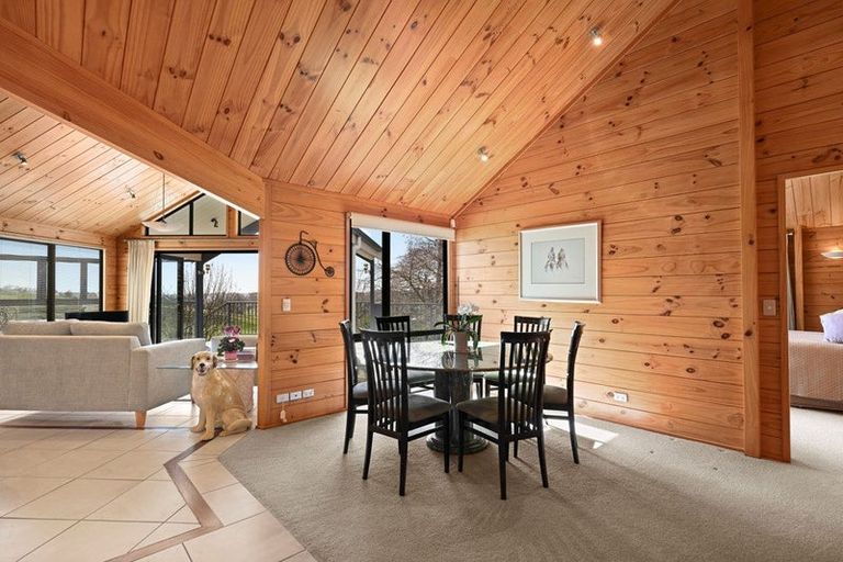Photo of property in 30 Stonebridge Road, Temple View, Hamilton, 3289