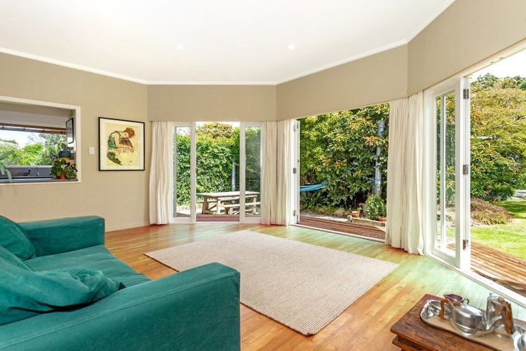 Photo of property in 50 Moana Road, Okitu, Gisborne, 4010