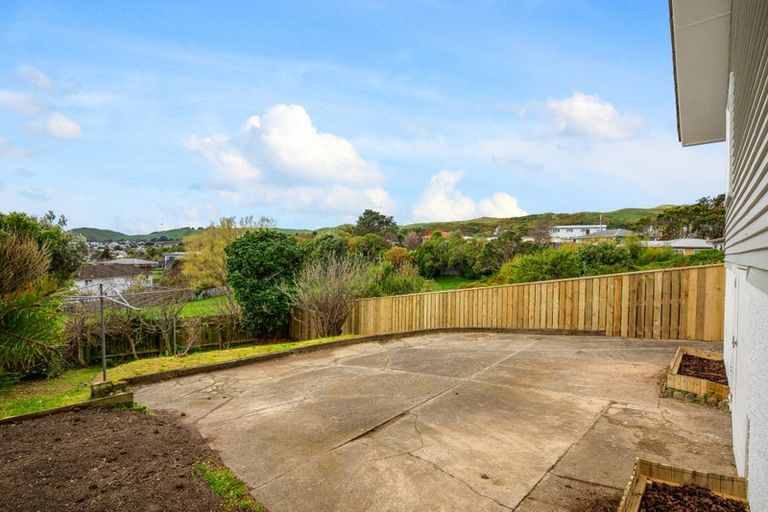 Photo of property in 43 Leicester Street, Cannons Creek, Porirua, 5024