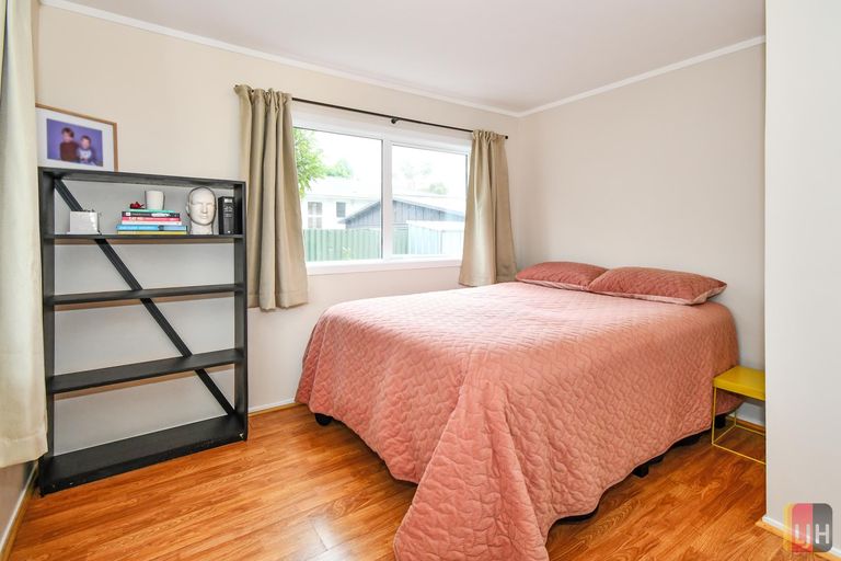 Photo of property in 2/15 Winiata Terrace, Papakura, 2110