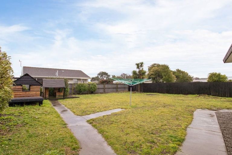 Photo of property in 15 Chadbury Street, Parklands, Christchurch, 8083