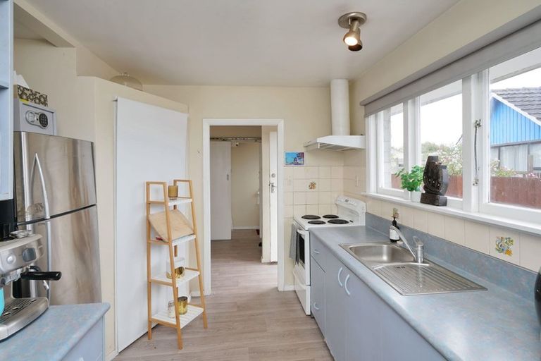 Photo of property in 11 Esk Place, Aranui, Christchurch, 8061