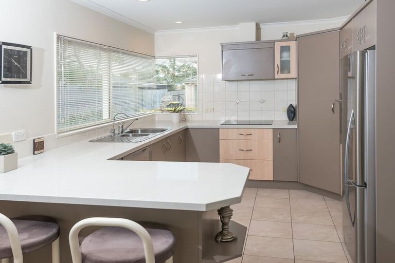 Photo of property in 48b Rodney Street, Howick, Auckland, 2014