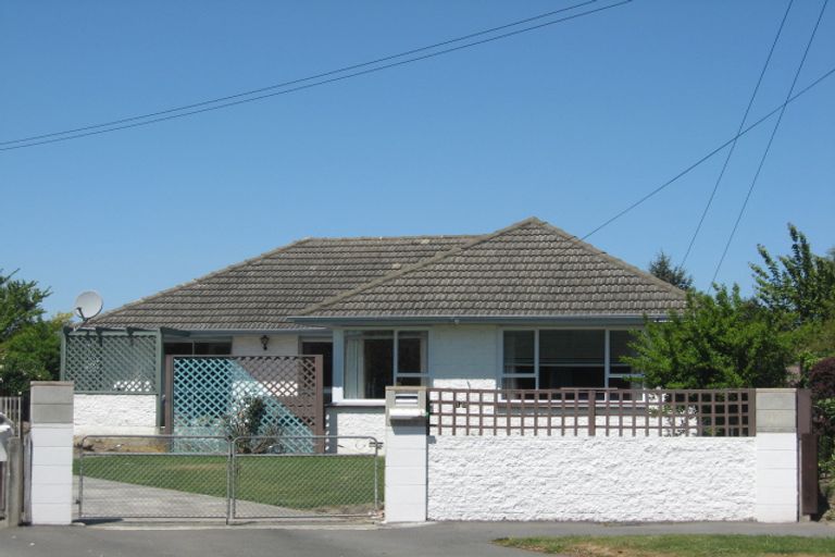 Photo of property in 12 Fitzroy Place, Bishopdale, Christchurch, 8053