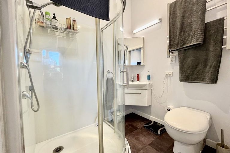 Photo of property in 18 Hector Street, Petone, Lower Hutt, 5012