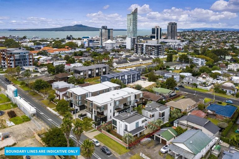 Photo of property in 52 Killarney Street, Takapuna, Auckland, 0622