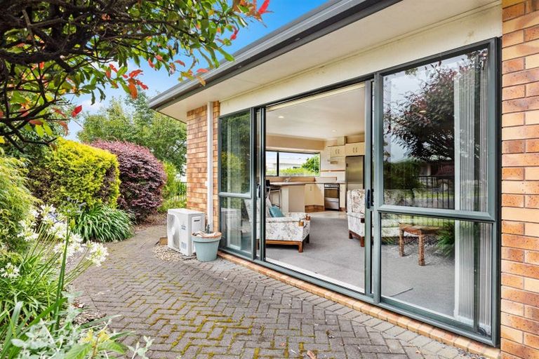 Photo of property in 17 Ridgemount Terrace, Welcome Bay, Tauranga, 3112