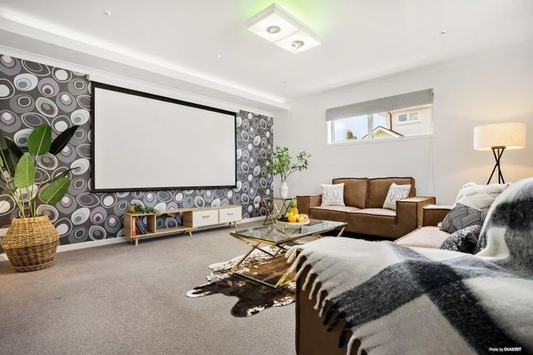 Photo of property in 6 Johnnybro Place, Rototuna North, Hamilton, 3210