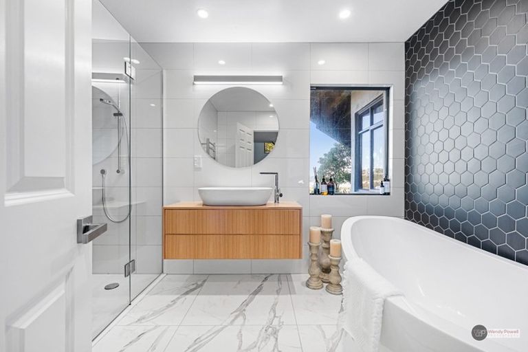 Photo of property in 188c Townsend Road, Miramar, Wellington, 6022