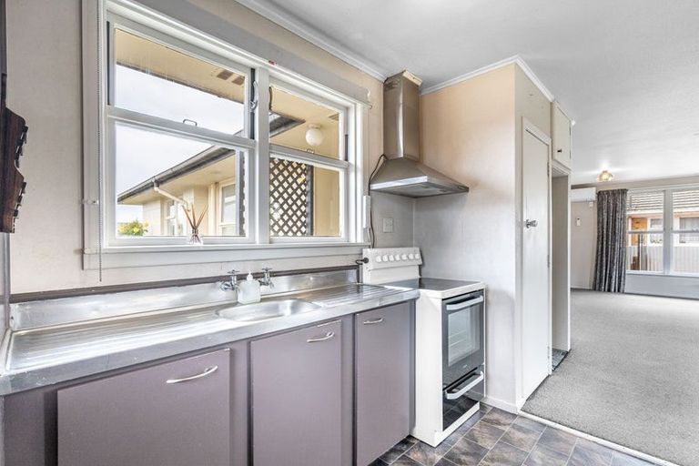 Photo of property in 17 Sword Street, Gore, 9710