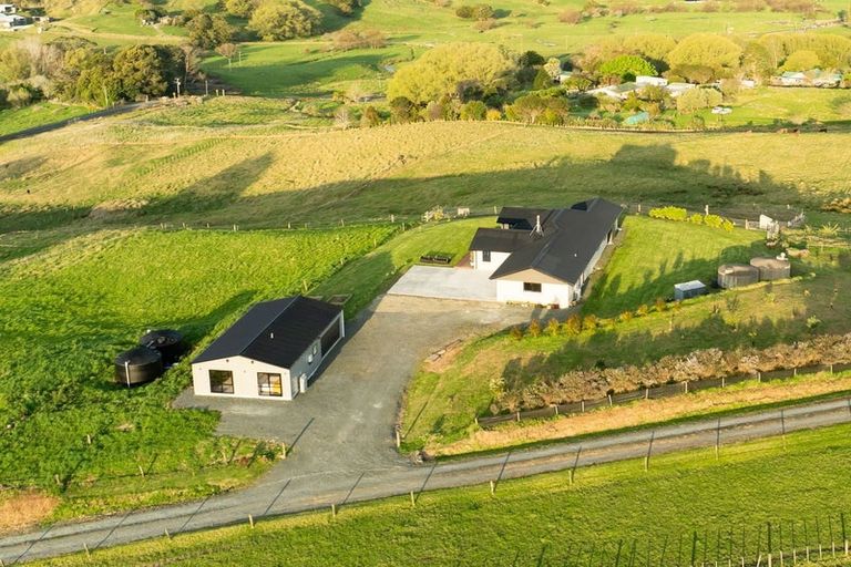 Photo of property in 681 Otaika Valley Road, Maungatapere, Whangarei, 0170