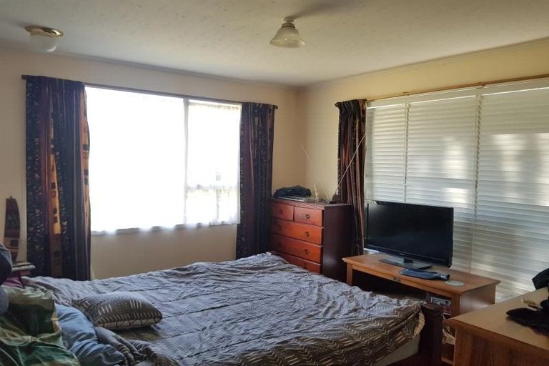 Photo of property in 44 Sarabande Avenue, Redwood, Christchurch, 8051