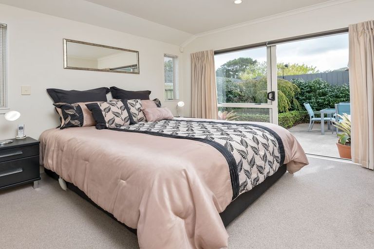 Photo of property in 48b Rodney Street, Howick, Auckland, 2014