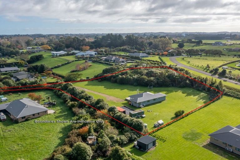 Photo of property in 12 Faydon Close, Ohau, Levin, 5570