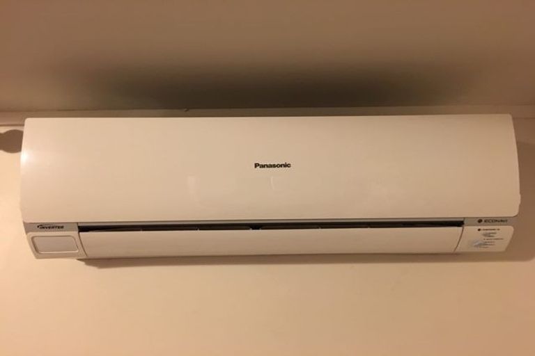 Photo of property in 15 Van Dyke Place, West Harbour, Auckland, 0618