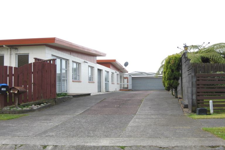Photo of property in 18a Karaka Street, Inglewood, 4330