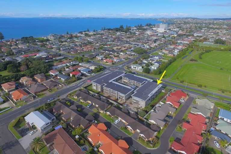 Photo of property in 312/252 Centreway Road, Orewa, 0931