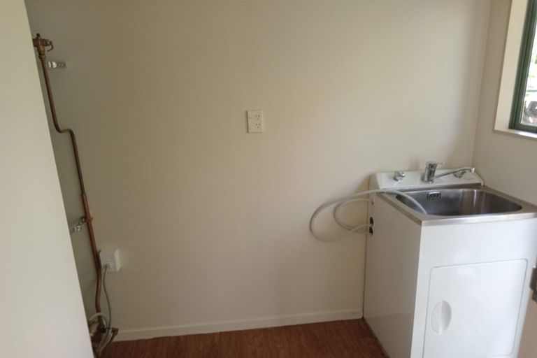 Photo of property in 112 Arrowsmith Road, Waitakere, Henderson, 0782