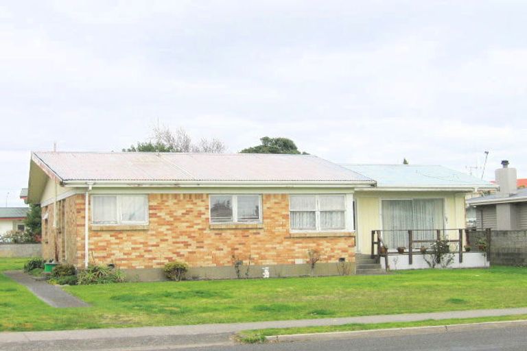 Photo of property in 60 Links Avenue, Mount Maunganui, 3116