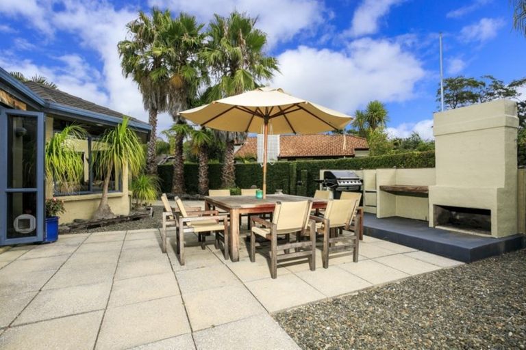 Photo of property in 12 Samuel Cross Place, Greenhithe, Auckland, 0632