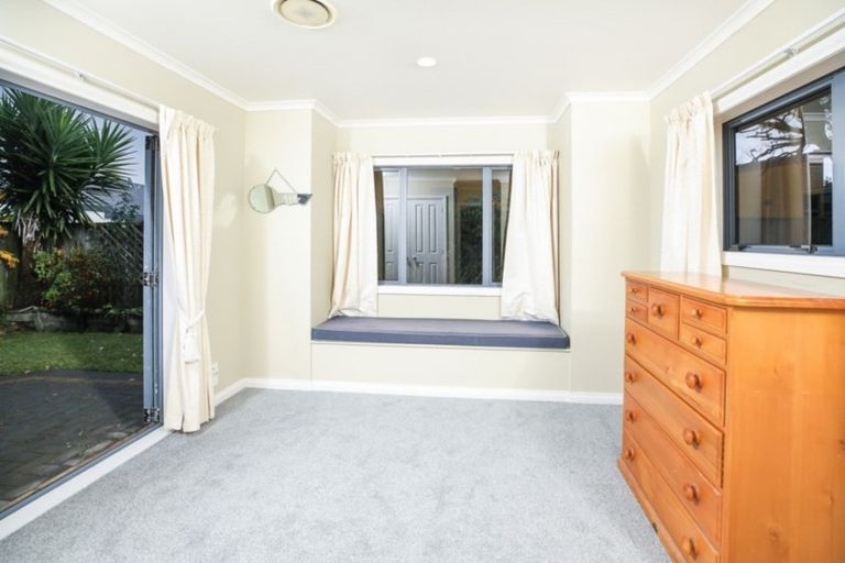 Photo of property in 68 Cairns Crescent, Rototuna, Hamilton, 3210