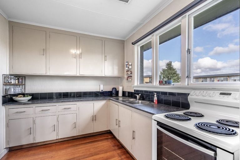 Photo of property in 645 Tay Street, Hawthorndale, Invercargill, 9810