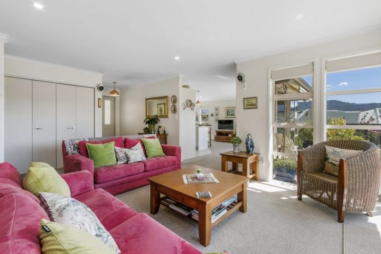 Photo of property in 18 Noble Johnston Drive, Katikati, 3129