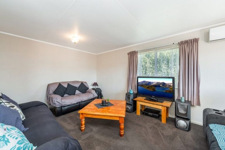 Photo of property in 4b Cricket Place, Melville, Hamilton, 3206