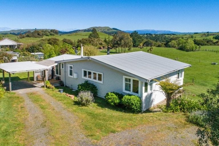 Photo of property in 583 Apley Road, Puketapu, Napier, 4184