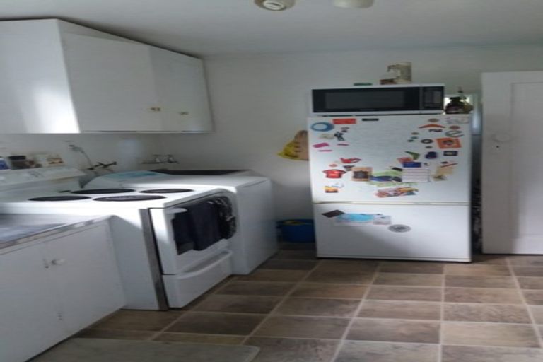 Photo of property in 51 Pembroke Road, Northland, Wellington, 6012