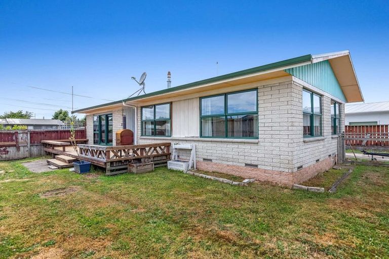 Photo of property in 3 Euan Street, Mangakakahi, Rotorua, 3015