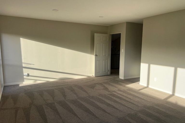 Photo of property in 10 Ballymore Drive, Pinehill, Auckland, 0632