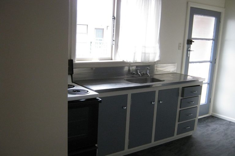 Photo of property in 2/478 Barbadoes Street, Edgeware, Christchurch, 8013