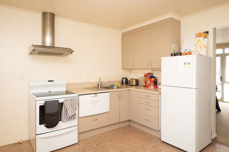 Photo of property in 77 Manor Place, Dunedin Central, Dunedin, 9016