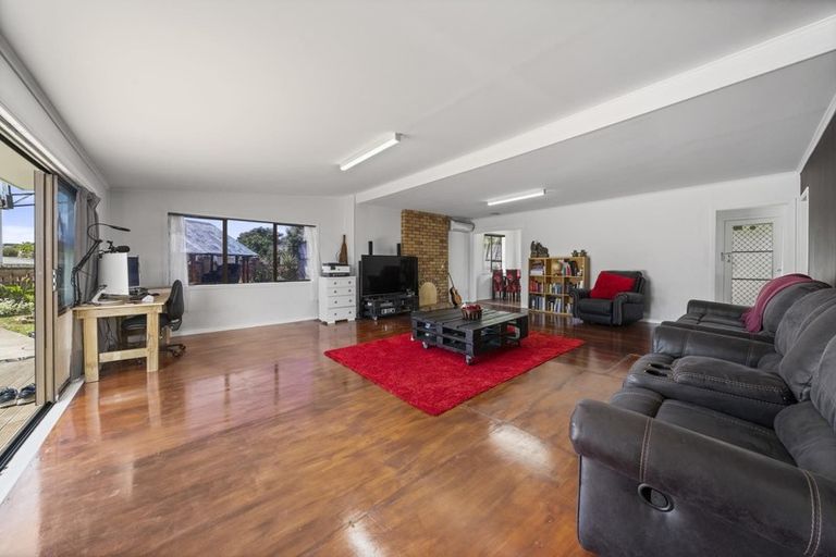 Photo of property in 63 Myers Road, Manurewa East, Auckland, 2102