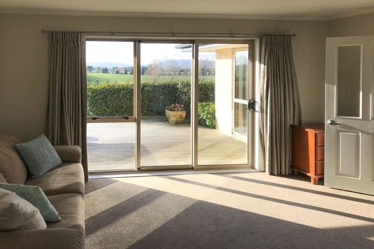 Photo of property in 11 Sinclair Road, Browns, Winton, 9782