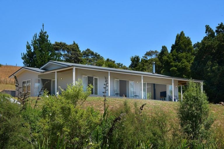 Photo of property in 33 Cory Road, Kaukapakapa, 0873